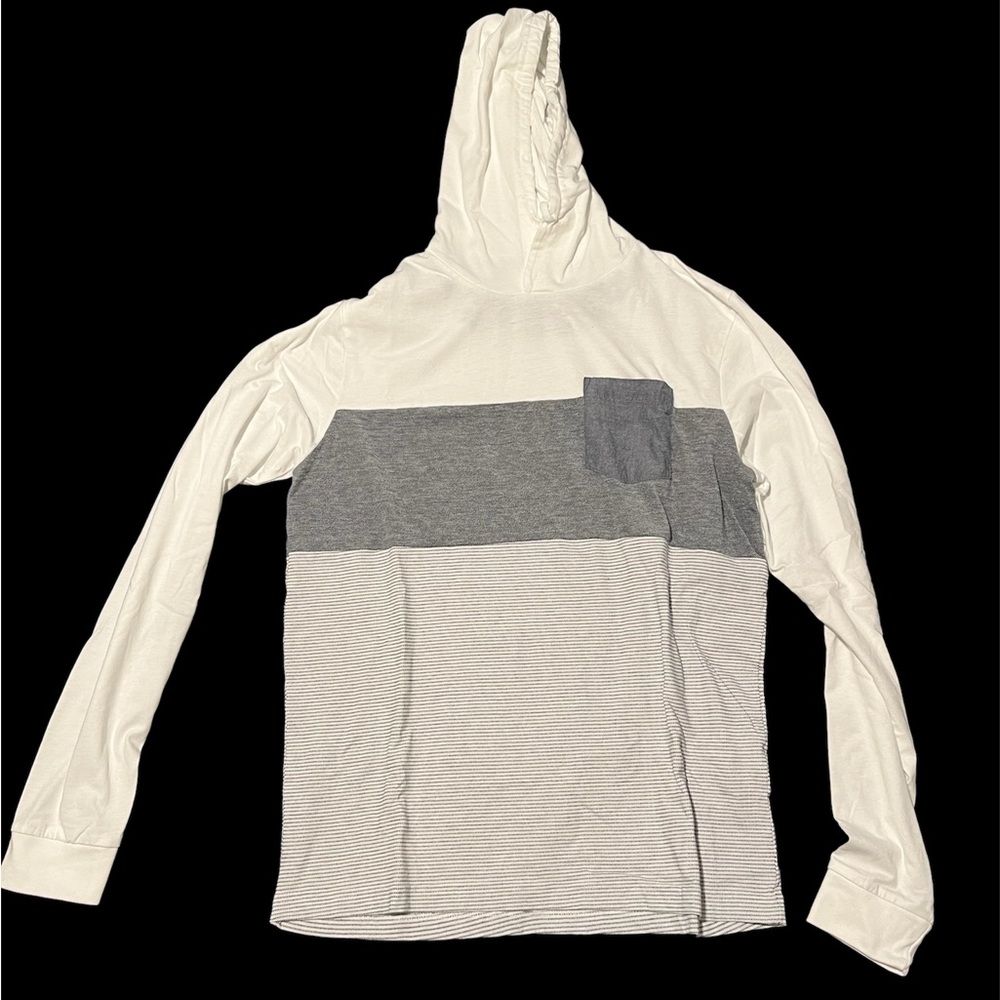 Medium Denim & Flower Pull over Cotton/Polyester blend, white and navy blue